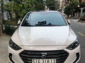 Cần bán gấp Hyundai Elantra sản xuất 2016, màu trắng chính chủ