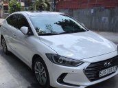 Cần bán gấp Hyundai Elantra sản xuất 2016, màu trắng chính chủ