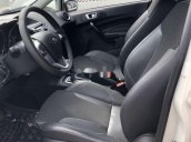 Cần bán lại xe Ford Fiesta 2017, màu trắng