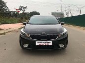 Cần bán xe Kia Cerato 1.6 MT 2017, màu đen số sàn, 460 triệu