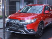 Bán Mitsubishi Outlander 2.0 CVT Premium đời 2020, màu đỏ