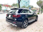 Bán Mercedes GLC200 2020 màu đen, siêu lướt chính chủ biển đẹp, giá cực tốt