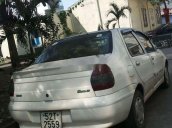 Cần bán gấp Fiat Siena đời 2001, màu trắng giá cạnh tranh