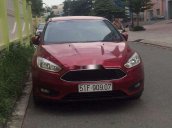 Cần bán xe Ford Focus sản xuất năm 2016, màu đỏ