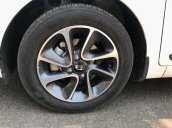 Xe Hyundai Grand i10 1.2 MT năm 2019, màu trắng số sàn, giá chỉ 345 triệu