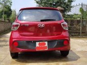 Cần bán Hyundai Grand i10 sản xuất năm 2017, màu đỏ, xe gia đình