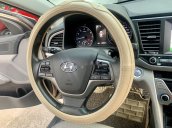 Cần bán Hyundai Elantra sản xuất năm 2016, giá 576tr