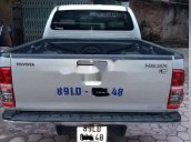 Cần bán gấp Toyota Hilux MT đời 2012 số sàn