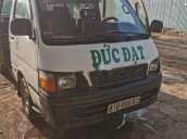 Cần bán lại xe Toyota Hiace đời 2003, màu trắng, nhập khẩu nguyên chiếc