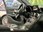 Mercedes-Benz GLC 300 4MATIC, full option - Xe giao ngay - Vay bank 80%