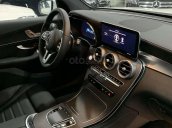 Mercedes-Benz GLC 300 4MATIC, full option - Xe giao ngay - Vay bank 80%