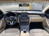 Mercedes C200 2019 - Xe bấm biển nhưng chưa lăn bánh(40 km) - giá cực ưu đãi