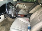 Cần bán Toyota Camry G đời 2010, màu bạc, giá chỉ 520 triệu