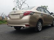 Cần bán gấp chiếc xe Toyota Vios đời 2017, màu kem (be) còn mới, giá rẻ