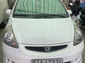 Cần bán gấp xe Honda Fit 2009 màu trắng, chưa đâm đụng ngập nước, máy chưa qua sửa chữa, giá tốt cho anh em thiện chí