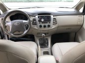 Giá xe Toyota Innova 2.0E MT 2014, bạc, công ty XHĐ đủ, TP. HCM giá rẻ