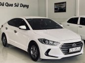 Bán xe Hyundai Elantra năm 2017, màu trắng như mới