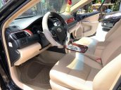 Cần bán xe Toyota Camry 2.0AT 2014 giá tốt