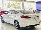 Bán xe Hyundai Elantra năm 2017, màu trắng như mới