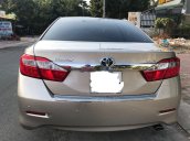 Cần bán Toyota Camry đời 2013, màu bạc