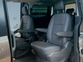 Cần bán chiếc Ford Tourneo năm sản xuất 2019, màu nâu giá cạnh tranh