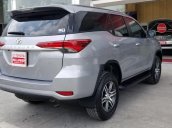 Xe Toyota Fortuner 2.4GMT 2019, màu bạc, giá chỉ 955 triệu