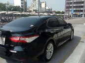 Bán xe Toyota Camry 2.0G năm 2019, màu đen, nhập khẩu