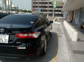 Bán xe Toyota Camry 2.0G năm 2019, màu đen, nhập khẩu