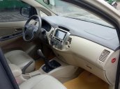 Bán ô tô Toyota Innova E sản xuất 2014 xe gia đình, giá tốt