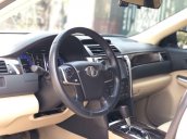 Bán Toyota Camry AT sản xuất 2016 số tự động, 810tr