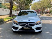 Cần bán lại xe Mercedes C300 AMG sản xuất năm 2018, màu bạc