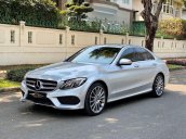 Cần bán lại xe Mercedes C300 AMG sản xuất năm 2018, màu bạc