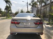 Bán Toyota Camry AT sản xuất 2016 số tự động, 810tr