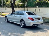 Cần bán lại xe Mercedes C300 AMG sản xuất năm 2018, màu bạc