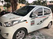 Cần bán xe Hyundai Grand i10 sản xuất năm 2012, màu trắng, xe nhập