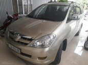 Bán Toyota Innova sản xuất 2017, màu vàng