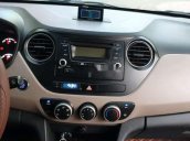 Bán Hyundai Grand i10 đời 2015, màu bạc, nhập khẩu 