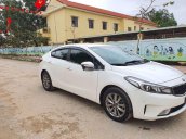 Bán ô tô Kia Cerato sản xuất 2016, màu trắng, giá tốt