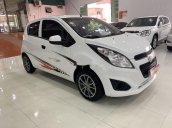 Bán ô tô Chevrolet Spark 1.2MT sản xuất năm 2017, màu trắng, giá tốt