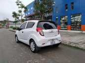 Xe Chevrolet Spark đời 2017, màu trắng giá cạnh tranh