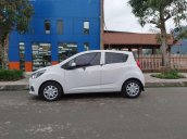 Xe Chevrolet Spark đời 2017, màu trắng giá cạnh tranh