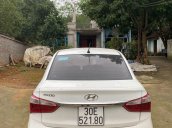 Cần bán xe Hyundai Grand i10 sản xuất năm 2017, màu trắng, giá chỉ 325 triệu