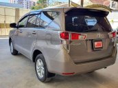 Bán xe Toyota Innova đời 2019, màu xám, số sàn