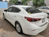 Cần bán gấp Mazda 3 đời 2016, màu trắng, 530 triệu