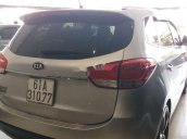 Cần bán lại xe Kia Rondo đời 2016, màu bạc, giá 515tr