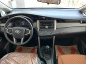 Bán Toyota Innova sản xuất năm 2020, màu bạc, giá chỉ 706 triệu