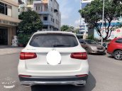 Bán Mercedes GLC 200 năm sản xuất 2019, màu trắng, xe cũ như mới