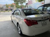 Cần bán lại xe Chevrolet Cruze sản xuất năm 2011, màu trắng, 279 triệu