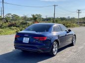 Bán Audi A4 năm 2017, màu xanh lam, xe nhập