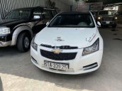 Cần bán lại xe Chevrolet Cruze sản xuất năm 2011, màu trắng, 279 triệu